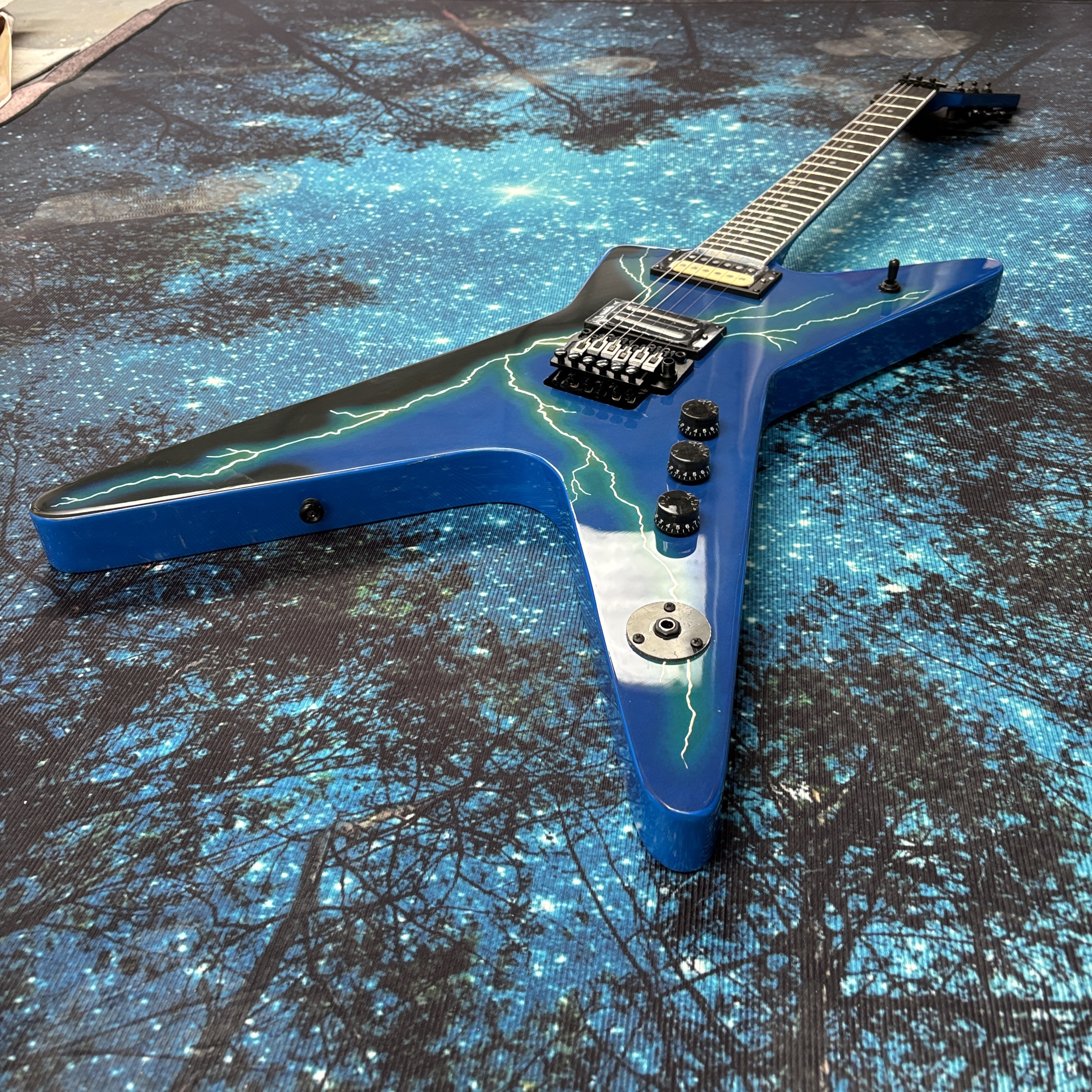 6-String Electric Guitar, Maho - Bass Guitar Strings 评论和价格