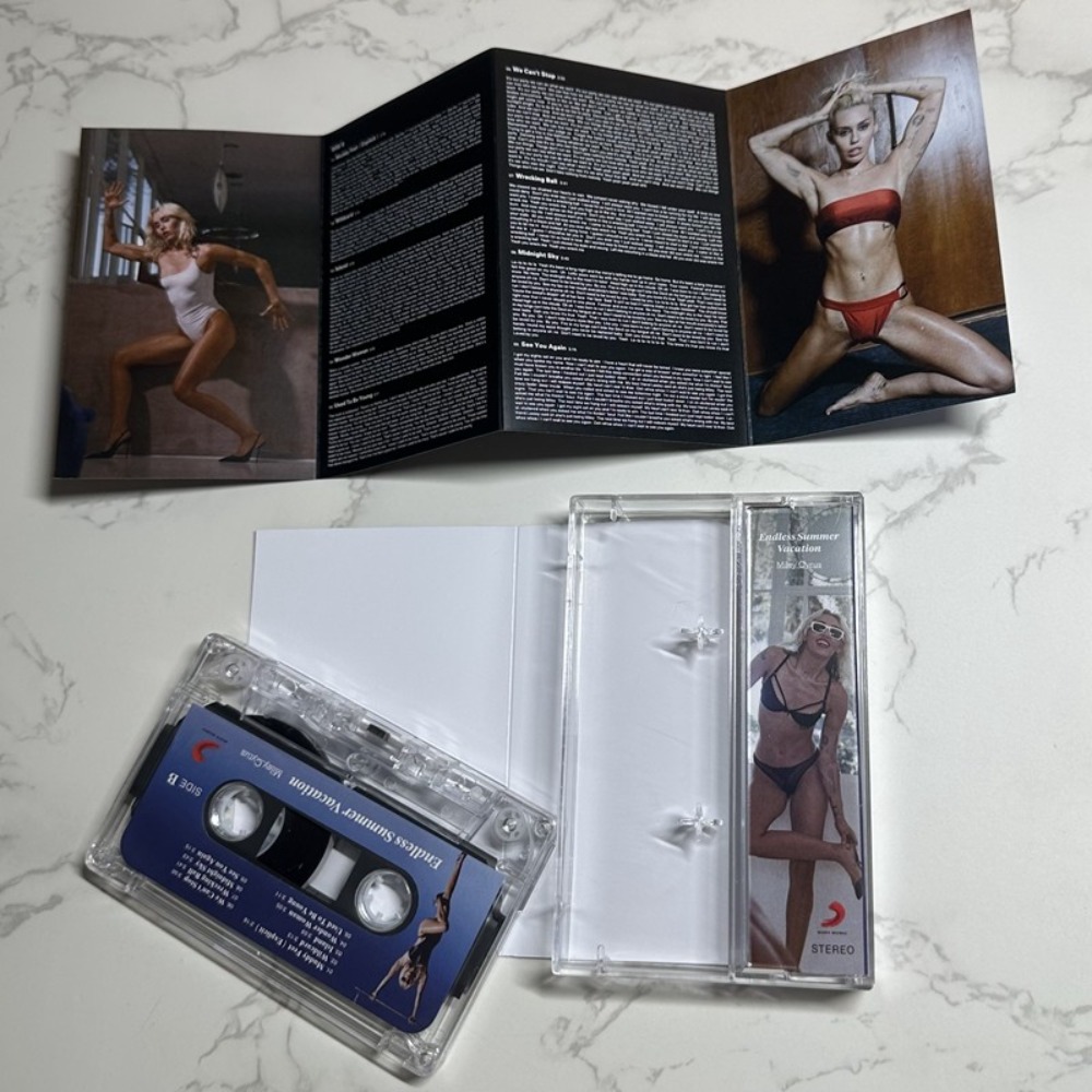 Miley Cyrus Cassette Tape | En - Audio Music Of 评论和价格